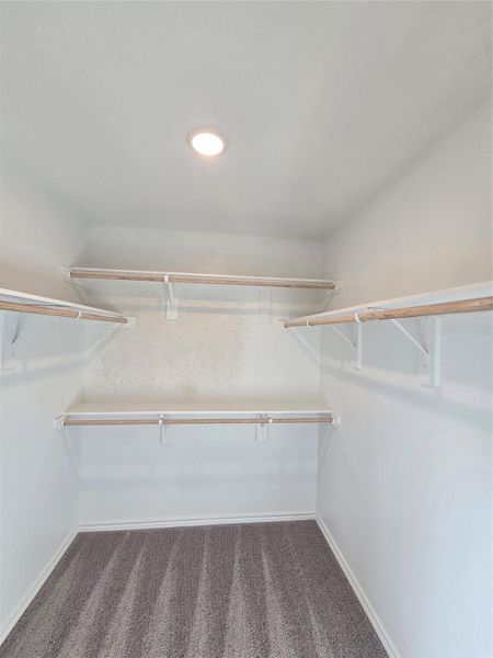Spacious, unfurnished interior of a new home in , Baytown (Image 9).