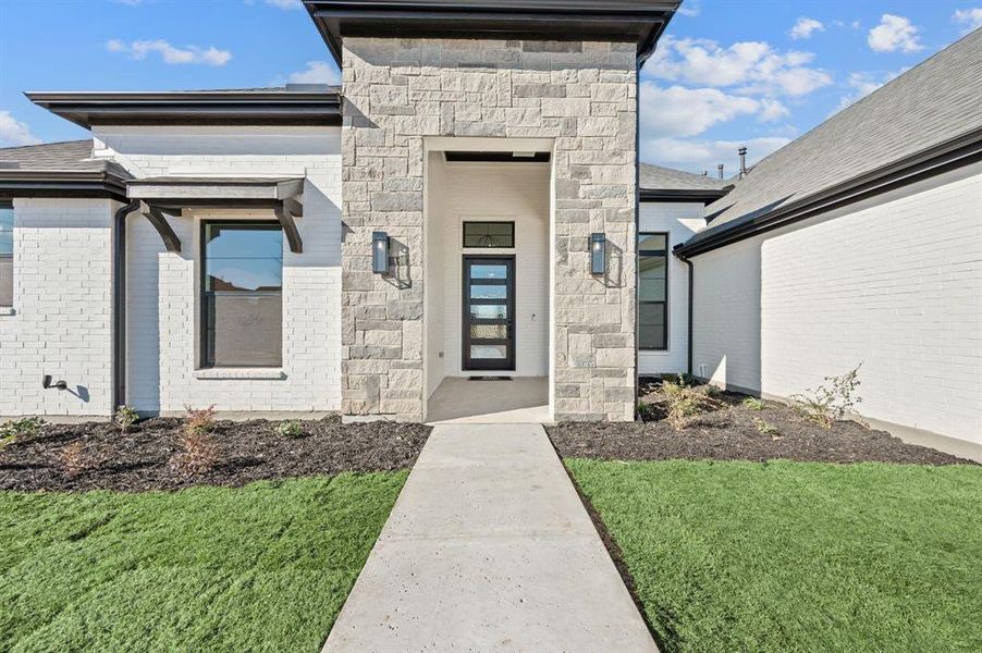 Exterior details and patio area of a home in , Haslet (Image 26).