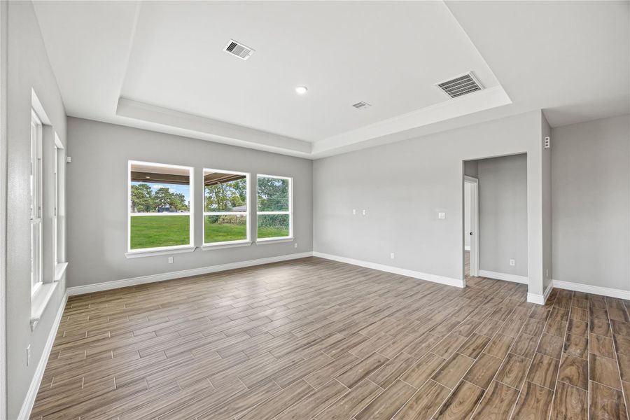Spacious, unfurnished interior of a new home in , Prairie View (Image 13).