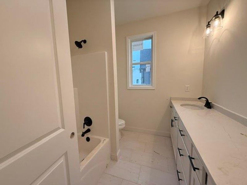 Image 21 of a home in .