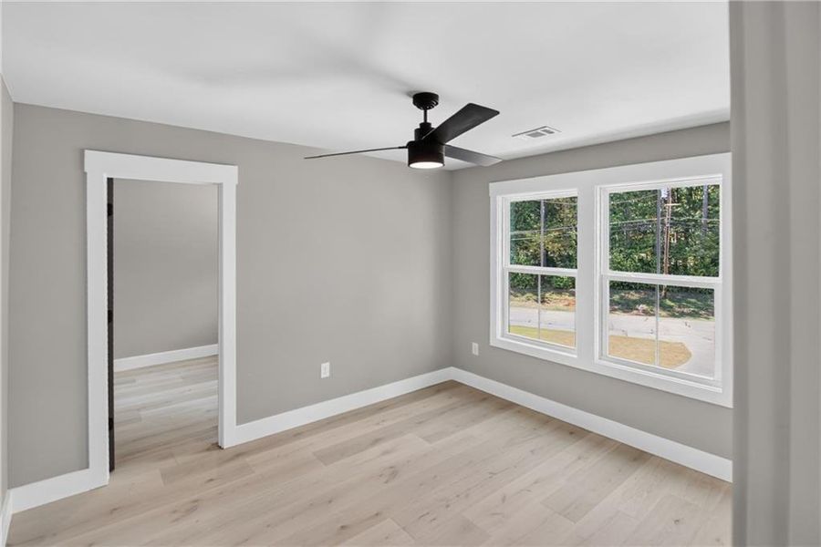Spacious, unfurnished interior of a new home in , Stone Mountain (Image 147).