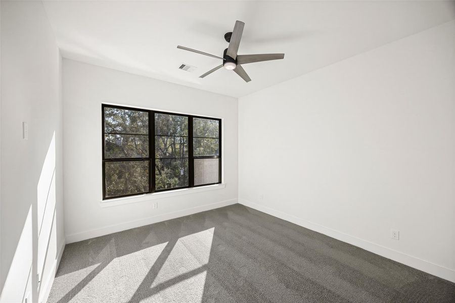 Spacious, unfurnished interior of a new home in , Houston (Image 46).