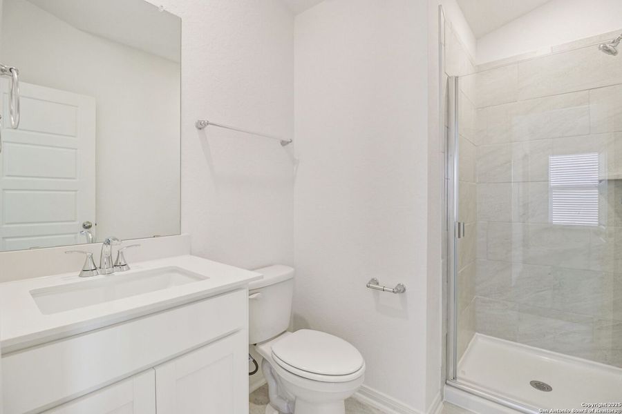 Furnished interior view inside a new home in Thomas Pond, San Antonio (Image 19). Furnished interior view inside a new home in Thomas Pond, San Antonio (Image 19).