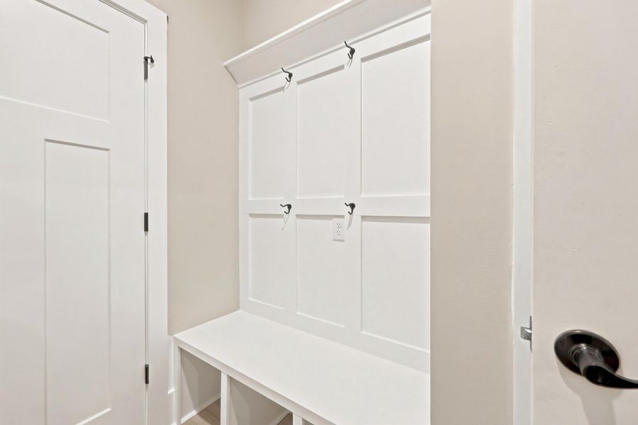Furnished interior view inside a new home in Edgefield, Loris (Image 11).