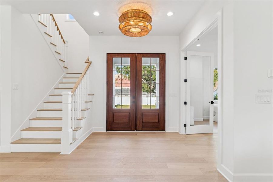 Spacious, unfurnished interior of a new home in , Tampa (Image 22).