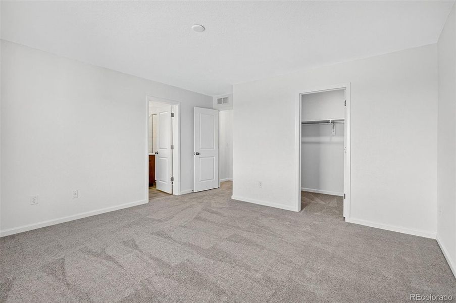 2118 Wagon Wheel Aly ~ Ready Now