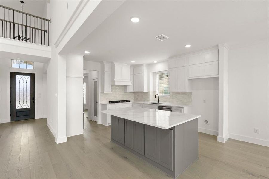 Image 37 of a home in Woodcreek. Image 37 of a home in Woodcreek.