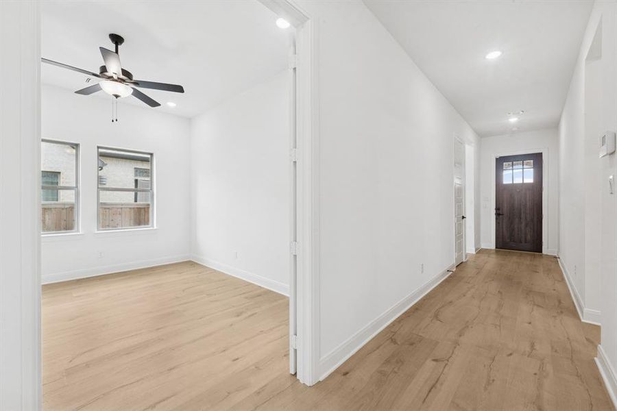 Spacious, unfurnished interior of a new home in South Pointe Cottage Series, Mansfield (Image 31). Spacious, unfurnished interior of a new home in South Pointe Cottage Series, Mansfield (Image 31).