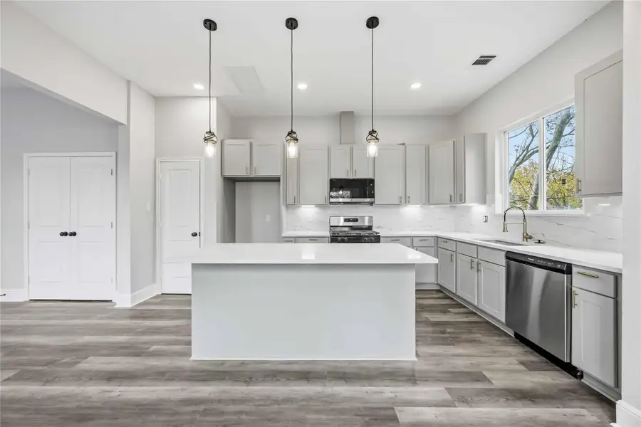 Furnished interior view inside a new home in , Houston (Image 9).