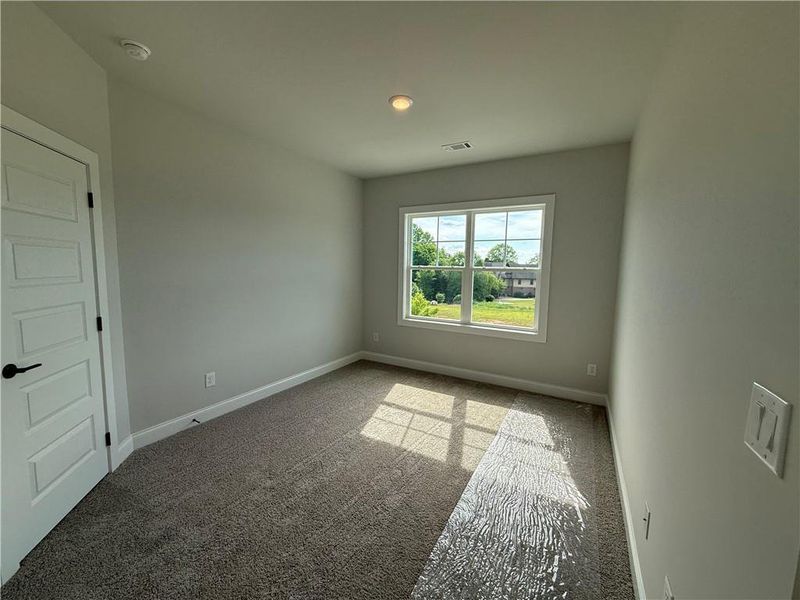 Spacious, unfurnished interior of a new home in , Jefferson (Image 57).