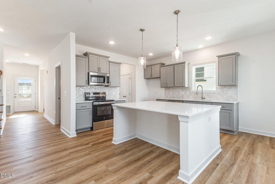 014_kv0a2537-edit_738