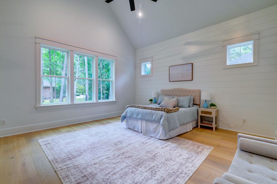 Furnished interior view inside a new home in , Hollywood (Image 39).