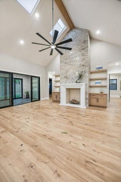 Spacious, unfurnished interior of a new home in , Houston (Image 20). Spacious, unfurnished interior of a new home in , Houston (Image 20).