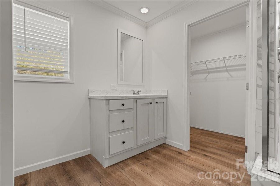 Image 46 of a home in .