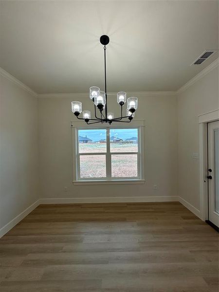 Spacious, unfurnished interior of a new home in , Abilene (Image 33).