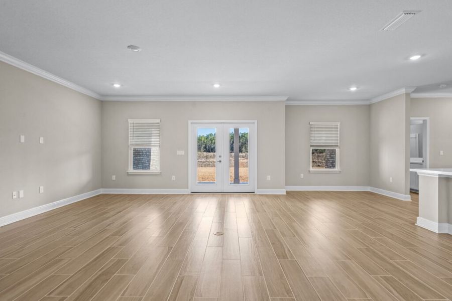 Spacious, unfurnished interior of a new home in Lake Merial, Panama City (Image 22). Spacious, unfurnished interior of a new home in Lake Merial, Panama City (Image 22).