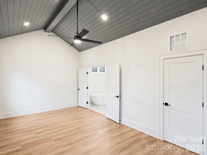 Spacious, unfurnished interior of a new home in , Charlotte (Image 42).