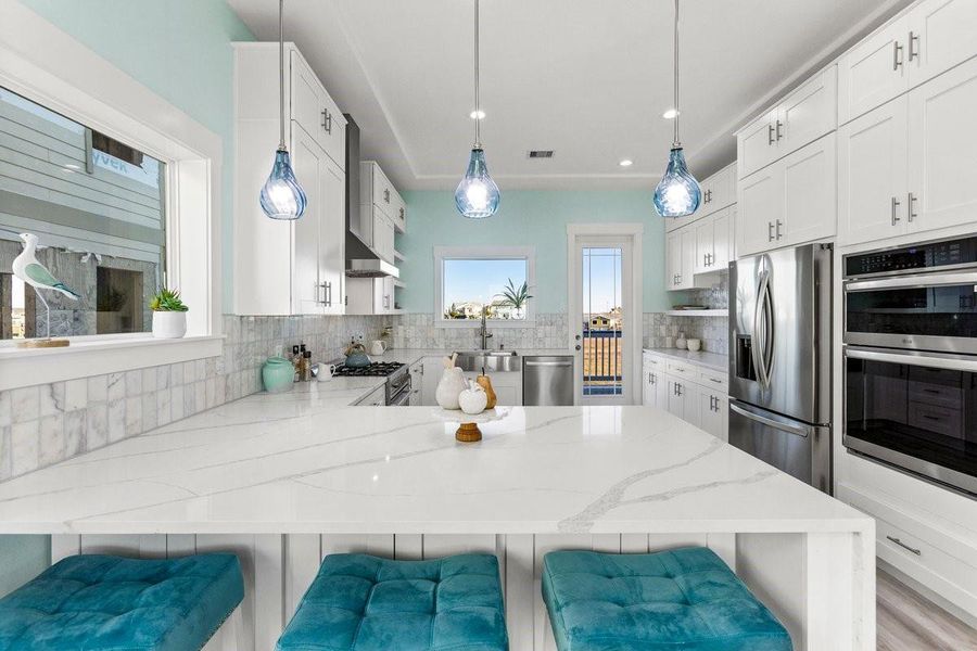 Furnished interior view inside a new home in , Galveston (Image 9).