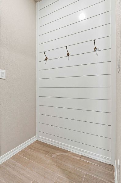 Spacious, unfurnished interior of a new home in Paseos Del Este, El Paso (Image 52).