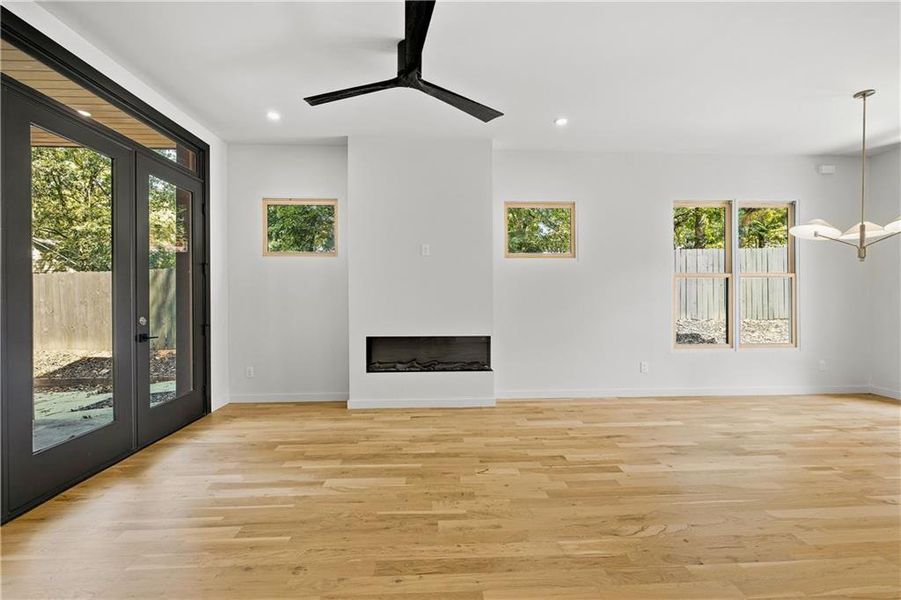 Spacious, unfurnished interior of a new home in , Atlanta (Image 26).