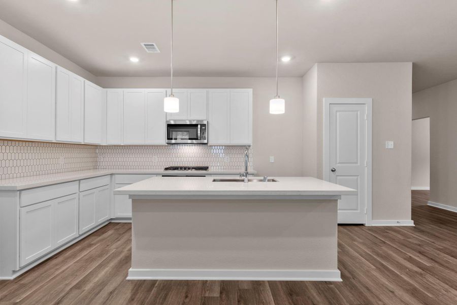 Furnished interior view inside a new home in Westridge Cove, Conroe (Image 10).