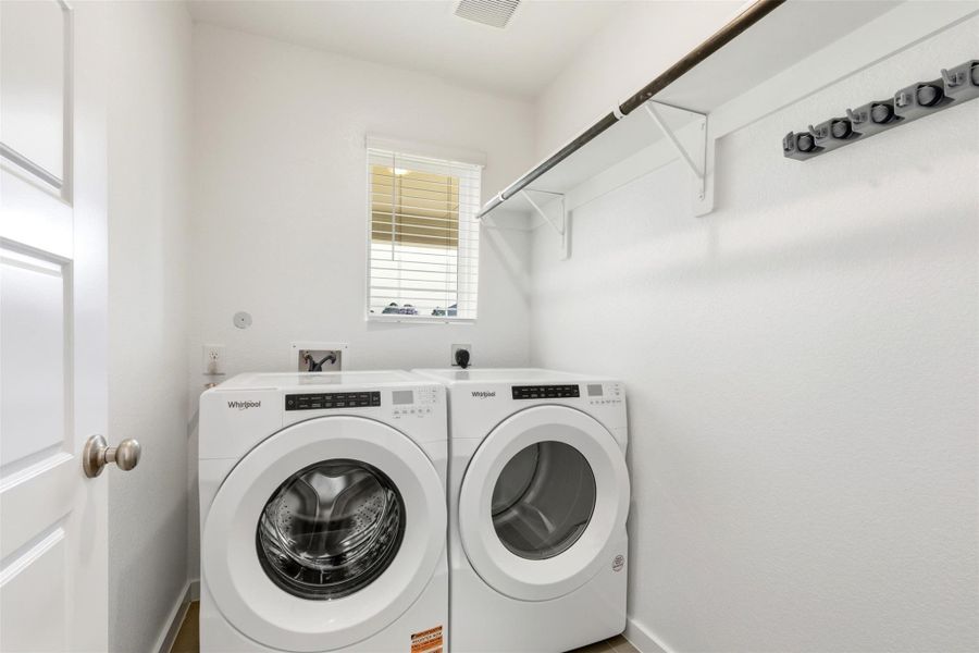 Laundry w/ Overhead Storage Laundry w/ Overhead Storage