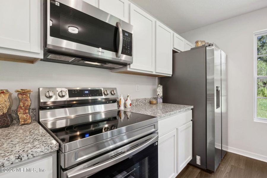 Furnished interior view inside a new home in , Jacksonville (Image 8).