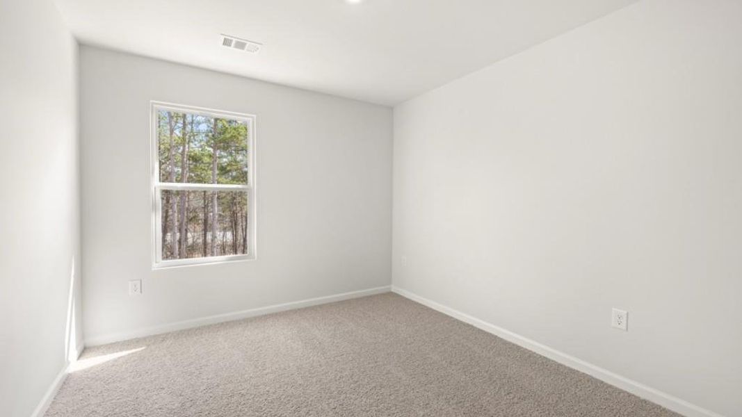 Spacious, unfurnished interior of a new home in Falcon Landing, Gainesville (Image 29).