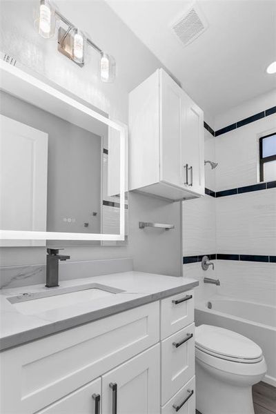 Furnished interior view inside a new home in , Punta Gorda (Image 7).