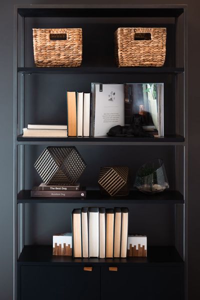 Close-up of interior finishes inside a home in Chestnut Creek Crossing, Collegedale (Image 21).