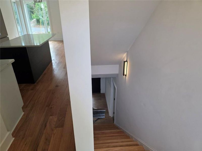 Spacious, unfurnished interior of a new home in , Atlanta (Image 12).