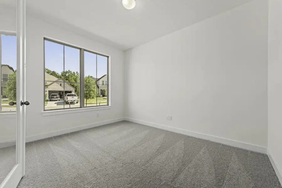 Representative image. Features, specifications, selections and colors may vary.