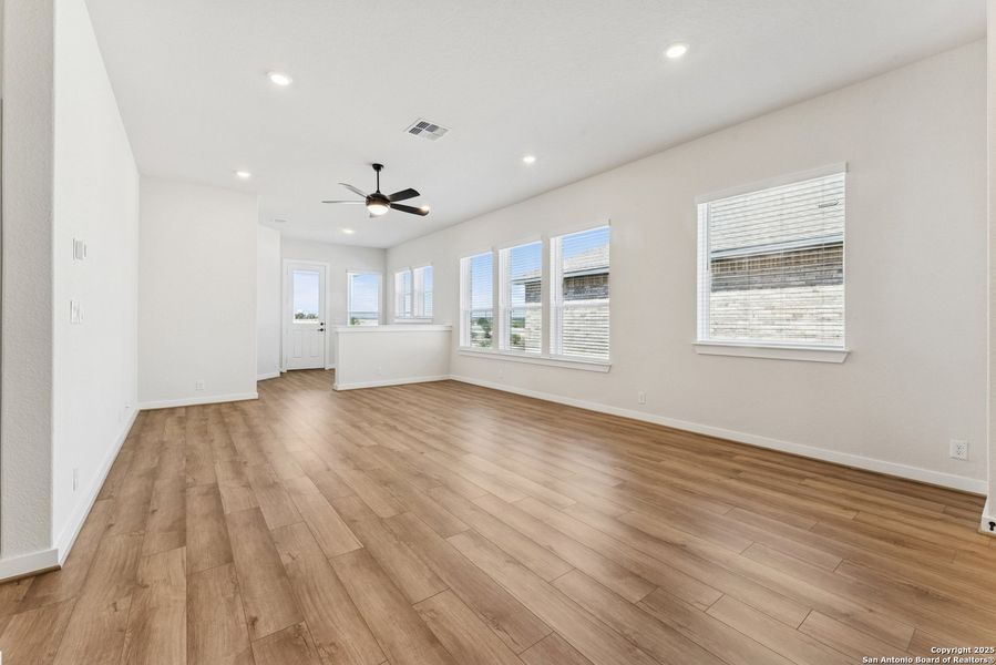 Spacious, unfurnished interior of a new home in , New Braunfels (Image 13). Spacious, unfurnished interior of a new home in , New Braunfels (Image 13).