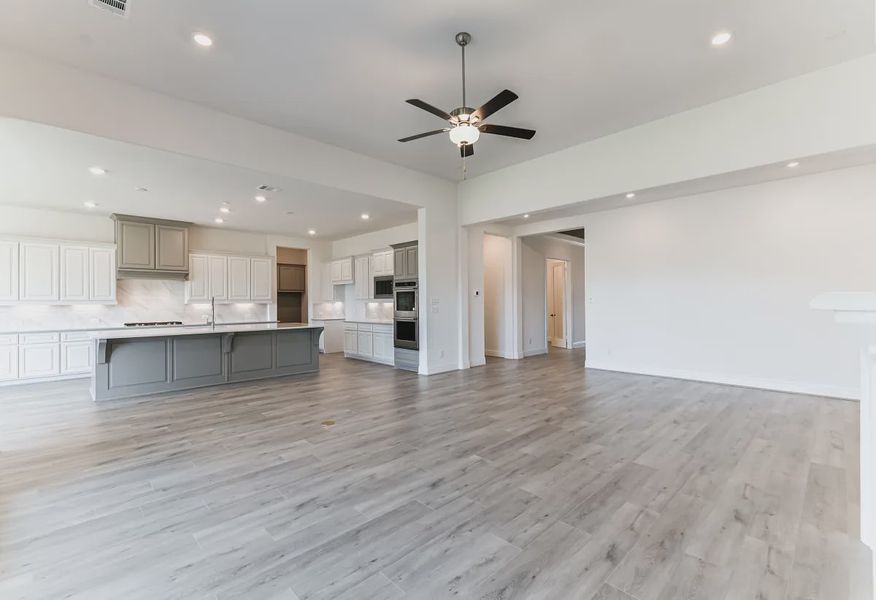 Plan 6010 great room - 5 of 18 Plan 6010 great room - 5 of 18