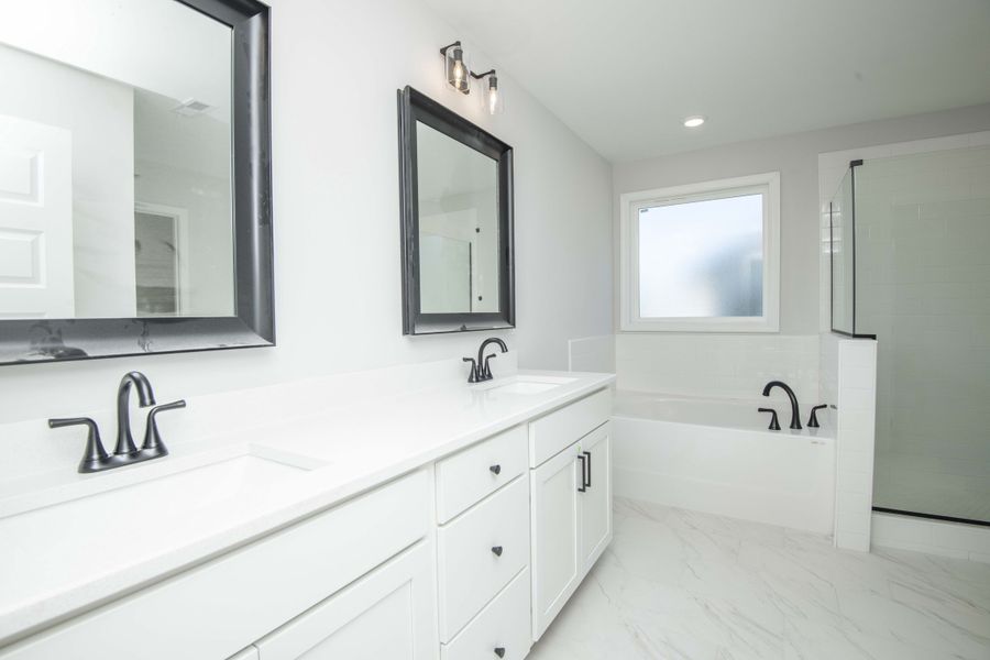 Furnished interior view inside a new home in Ivey Farms - The Grove Collection, Farragut (Image 7). Furnished interior view inside a new home in Ivey Farms - The Grove Collection, Farragut (Image 7).