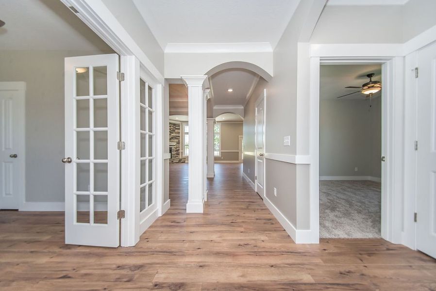 Representative unfurnished interior of a home built from the Beaumont Elite by Enchanted Homes in Pointe Summit, Slater-Marietta (Image 19).