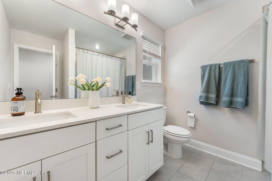 Furnished interior view inside a new home in Olde Mandarin Estates, Jacksonville (Image 34).