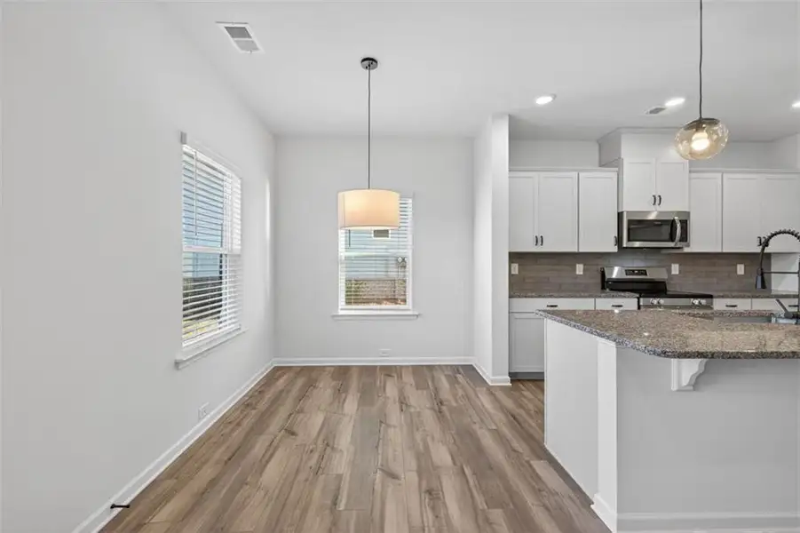 Furnished interior view inside a new home in Franklin Manor, Lawrenceville (Image 15).
