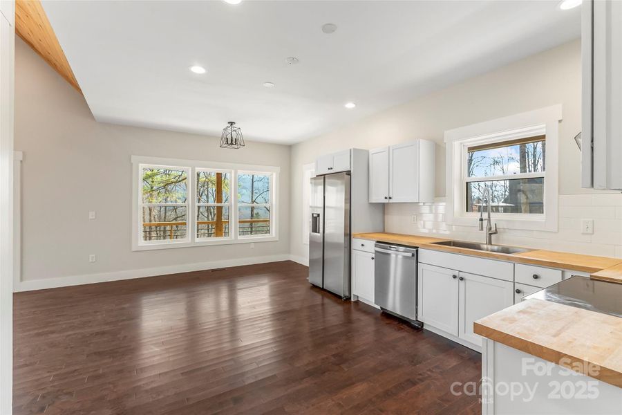 Furnished interior view inside a new home in , Marion (Image 6). Furnished interior view inside a new home in , Marion (Image 6).