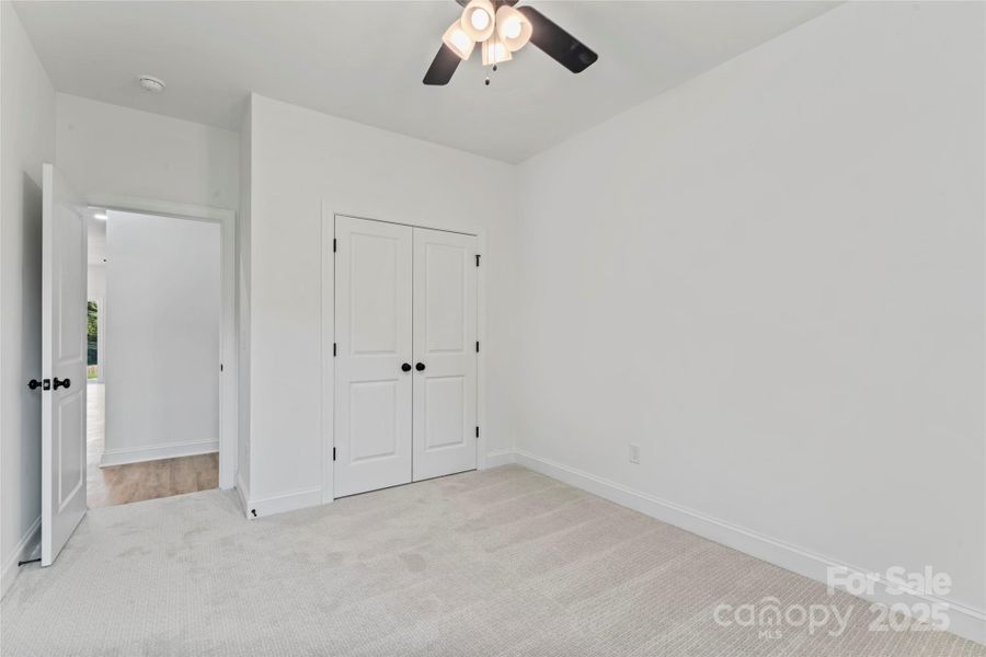 Spacious, unfurnished interior of a new home in , Harrisburg (Image 12).