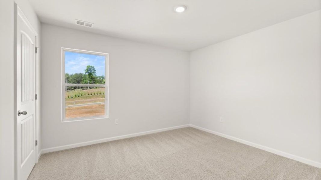 Spacious, unfurnished interior of a new home in Village at Pine Valley, Gainesville (Image 17).