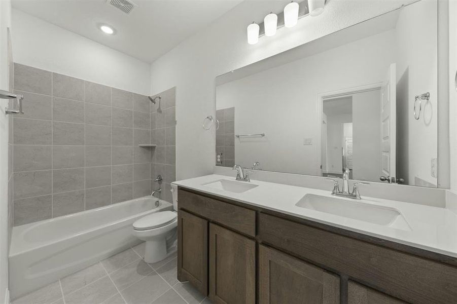Furnished interior view inside a new home in Berkshire Estates, Mesquite (Image 13).