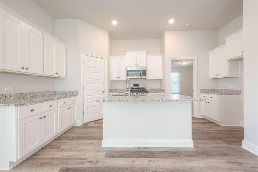 Furnished interior view inside a new home in Bayou Maison, Dickinson (Image 4). Furnished interior view inside a new home in Bayou Maison, Dickinson (Image 4).