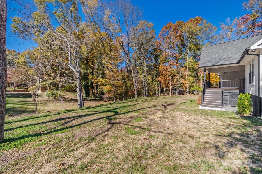 Exterior details and patio area of a home in , Charlotte (Image 3).