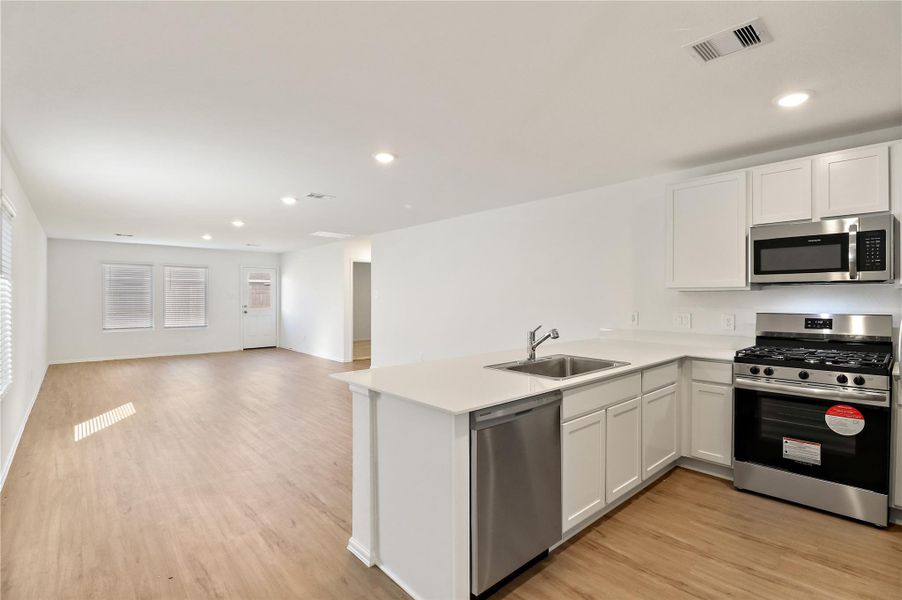 Furnished interior view inside a new home in Becker Landing, Hockley (Image 6). Furnished interior view inside a new home in Becker Landing, Hockley (Image 6).