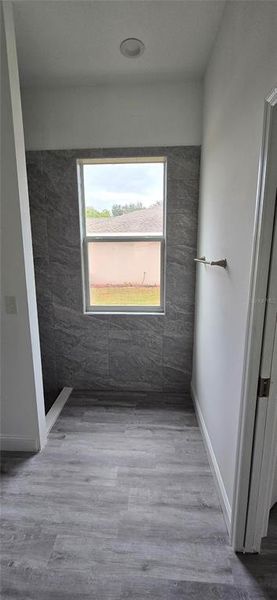 Spacious, unfurnished interior of a new home in , Sebring (Image 21).