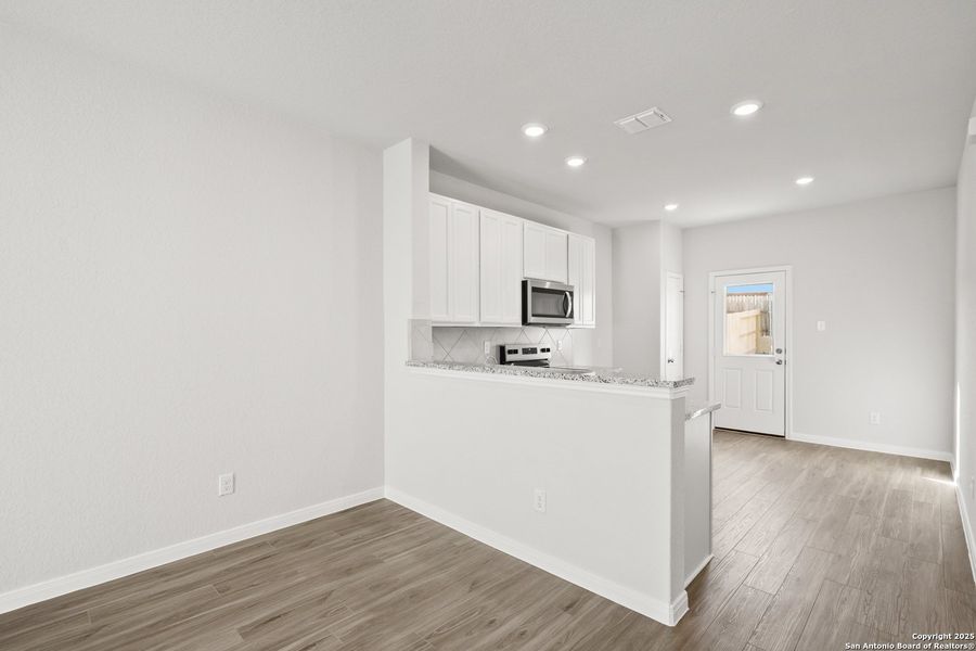 Image 27 of a home in Katzer Ranch.