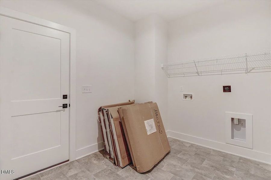 Spacious, unfurnished interior of a new home in Charlotte's Ridge, Middlesex (Image 29).