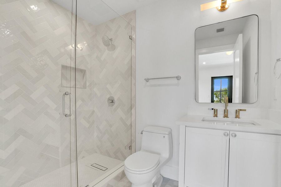 Guest Bathroom Guest Bathroom