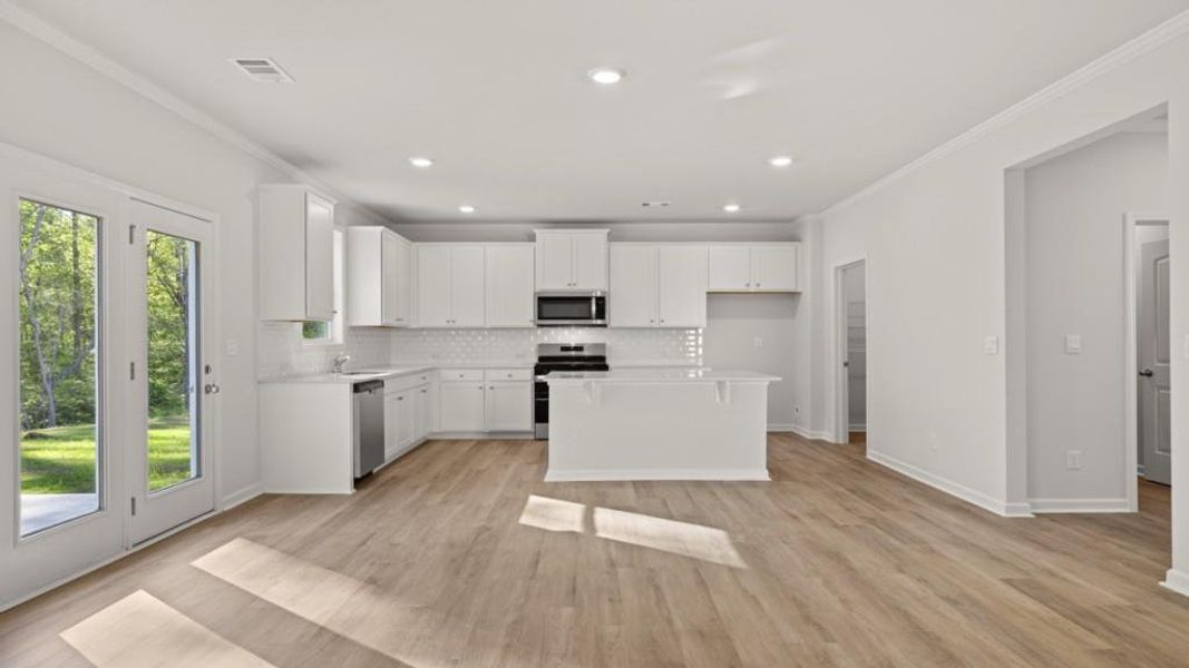 Spacious, unfurnished interior of a new home in Hamptons at Riverwood South, Dallas (Image 19).